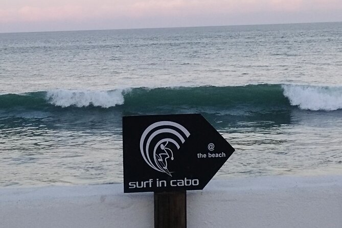 90 Min Surf Lesson / Great for Beginners - Starting at Playa Pescadito near Costa Azul