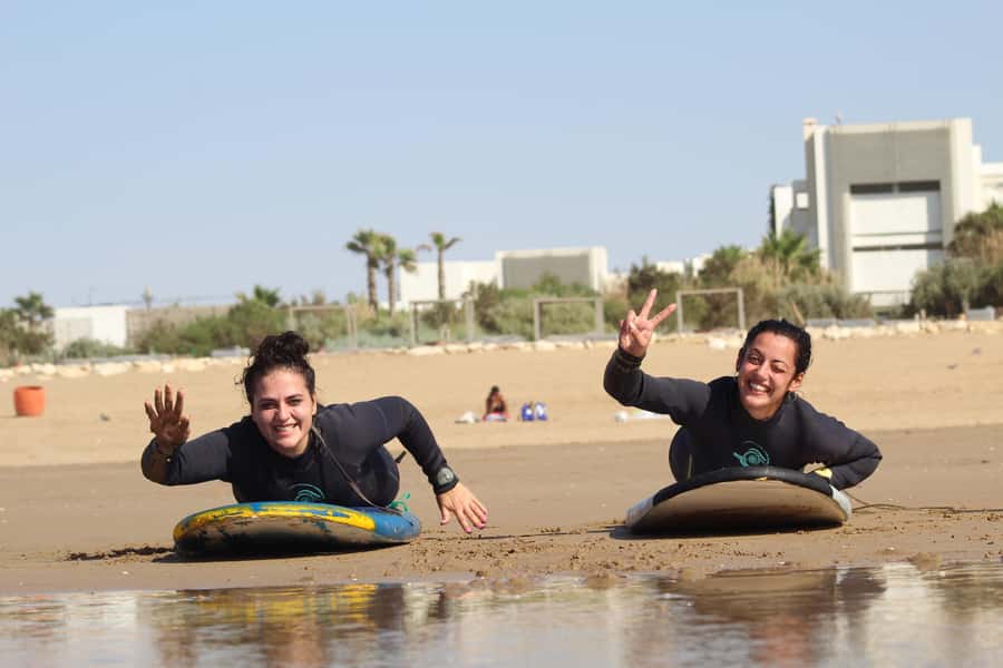 Agadir: Beginner Surf Lesson – Equipment Included - The first 20 minutes: safety, warm-up, and the surf spot