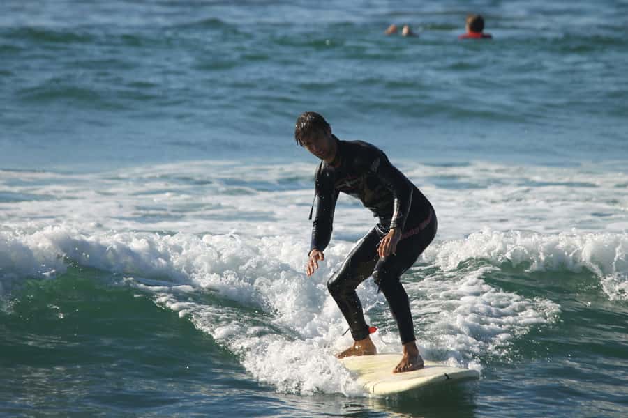 Agadir: Taghazout Beach Surf Lesson with Lunch and Transfer - The two-hour option versus the longer surf day