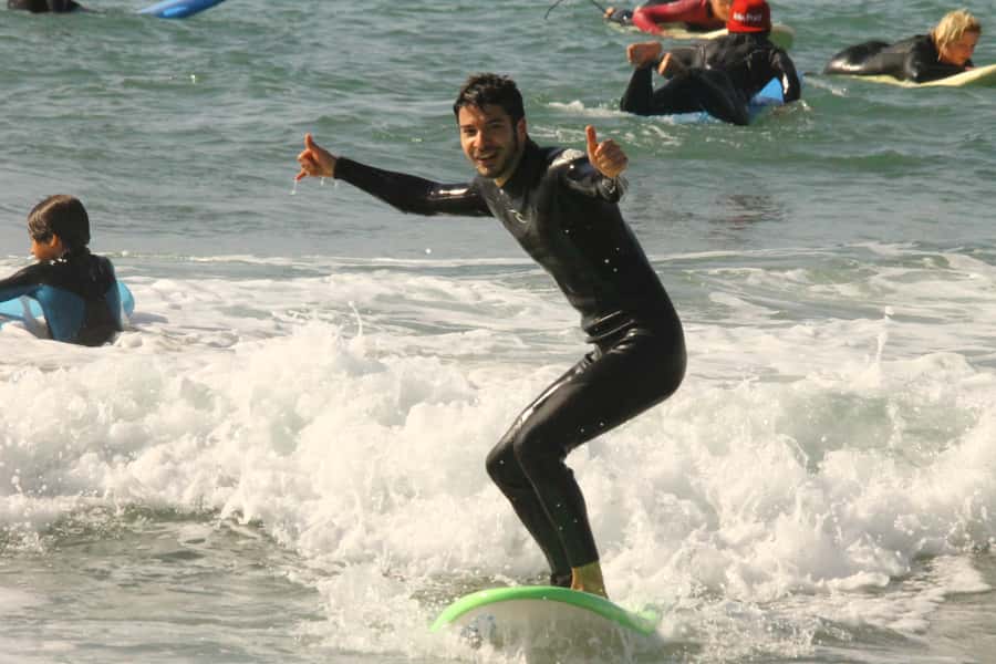 Agadir: Taghazout Beach Surf Lesson with Lunch and Transfer - Lunch on the sand, with one detail to check