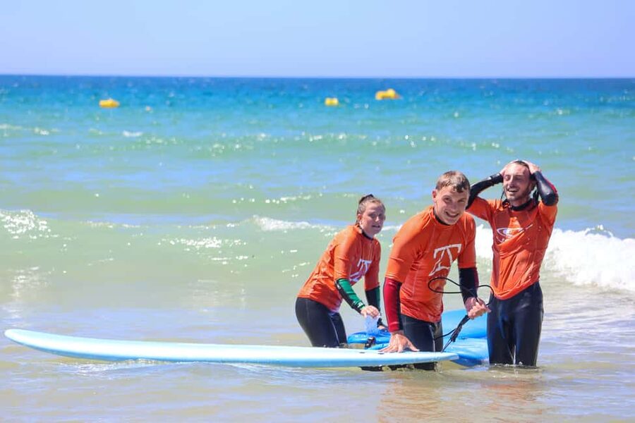 Albufeira: Learn to Surf in Chill Beach Vibes & Good Times - Why Galé Beach works for beginners