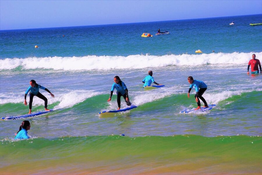 Albufeira: Surfing Lesson at Galé Beach - Group size, pace, and the first-timer experience