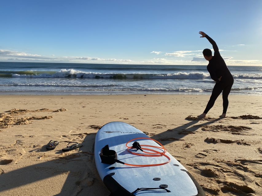 Armação de Pêra: 1:30-hour Surf experience Lesson/clinic - Moving into the water and trying the first wave