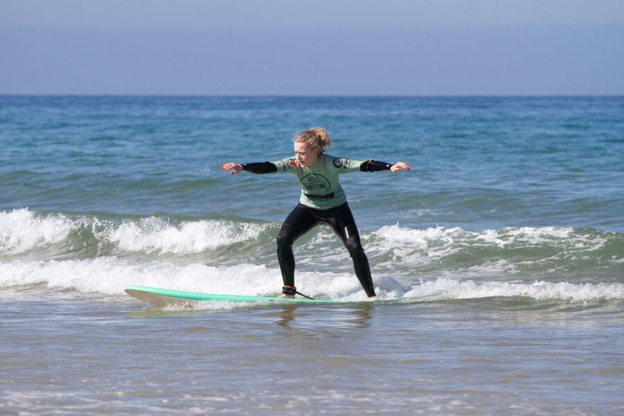 Aulas de Surf/Surf Lesson - Lisboa - Should you book the Lisbon surf lesson?