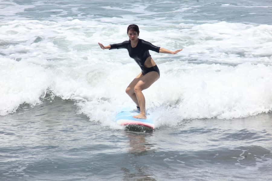 Bali: Kuta Beach Surfing Lesson (2 Hours, Local Instructor) - What the $18 price really includes