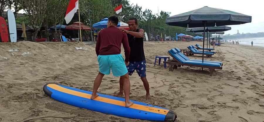 Bali: Kuta Beach Surfing Lesson (2 Hours, Local Instructor) - Meeting at Beachwalk Shopping Center