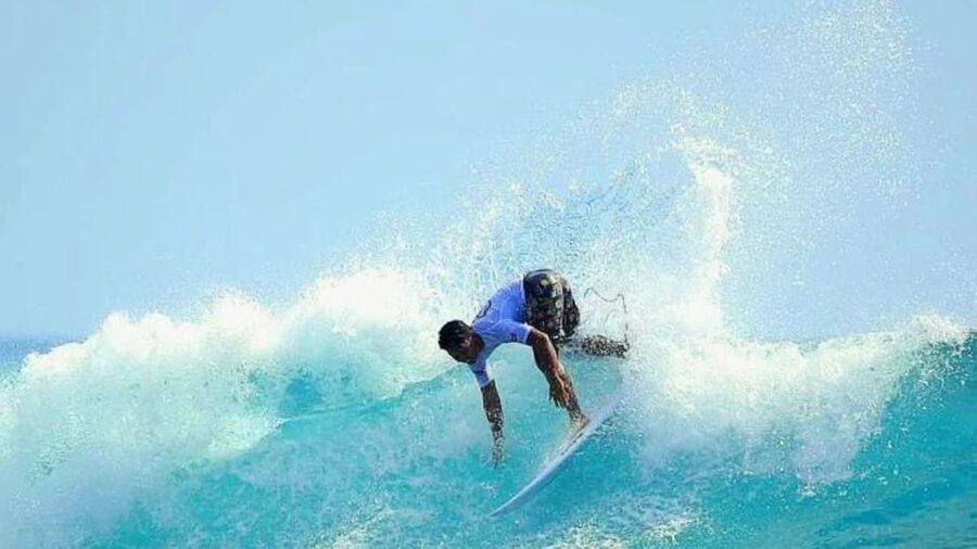 Bali: Nusa Lembongan Surf Lesson for All Levels - The guided surf session is the main event