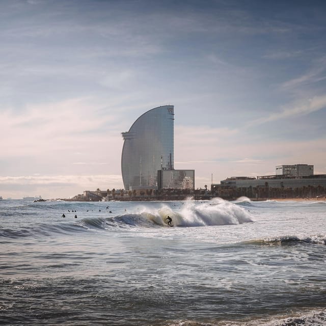 Barcelona: Sunrise or Sunset Paddle Surf with Photos - Who will enjoy this most?