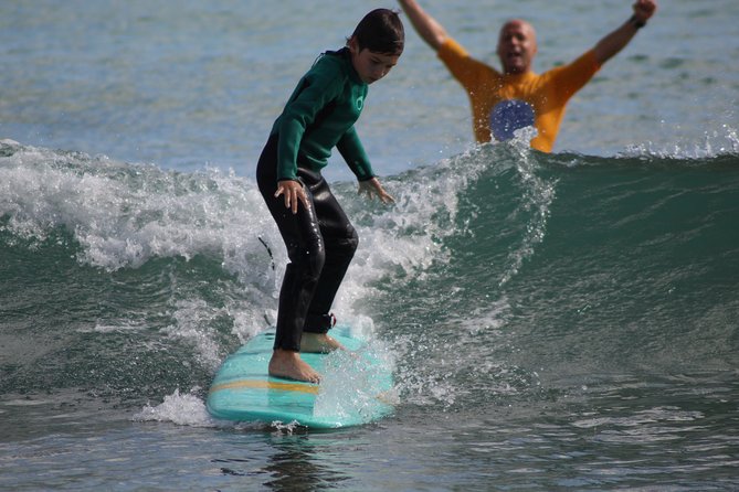 Beginner Surf Course - Patient instructors make the first attempt less intimidating