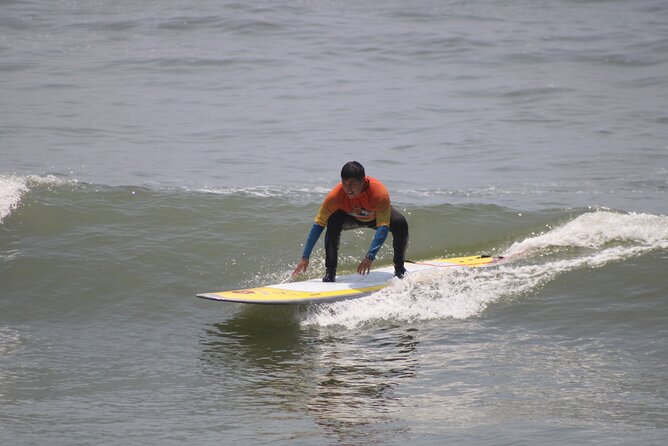 Beginner Surf Lesson in Lima, Perú - The instructors make the biggest difference
