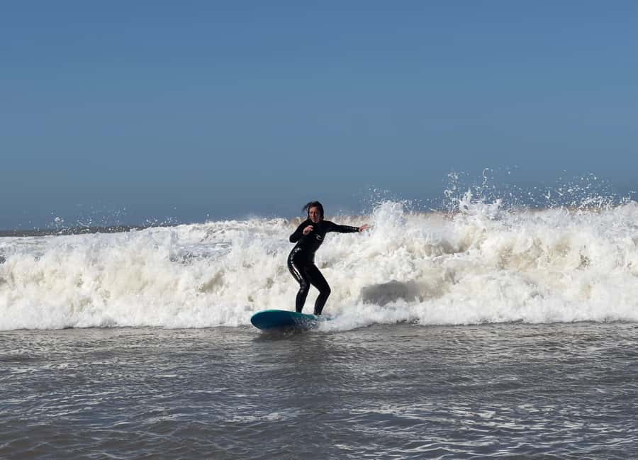 Beginners friendly surf in nice spots - Why this Essaouira surf lesson works for beginners