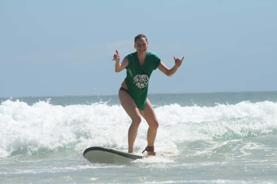Byron Bay: Group Surf Lesson with Instructor - The first steps: surf awareness and wave choice