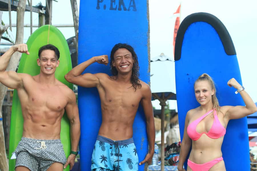 Canggu: 2-Hour Surf Class with a Professional Instructor - Paddling out and learning to read each wave
