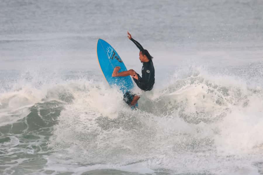Canggu: Private Surf Lesson with certified lifeguard - Equipment, comfort, and what you receive