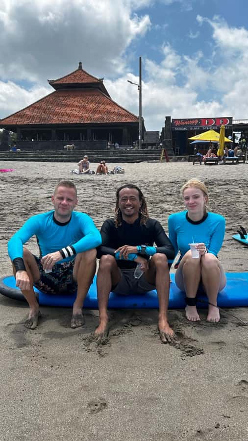 Canggu: Private Surf Lesson with certified lifeguard - Your first lesson on the sand