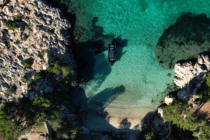 Charter Tour of Palma Bay: Snorkeling and Paddle Surfing - Paddleboards, floats, and the included sea scooter