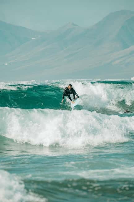 Come surf with me! Sealover Surfschool - Why this Fuerteventura surf lesson works for beginners