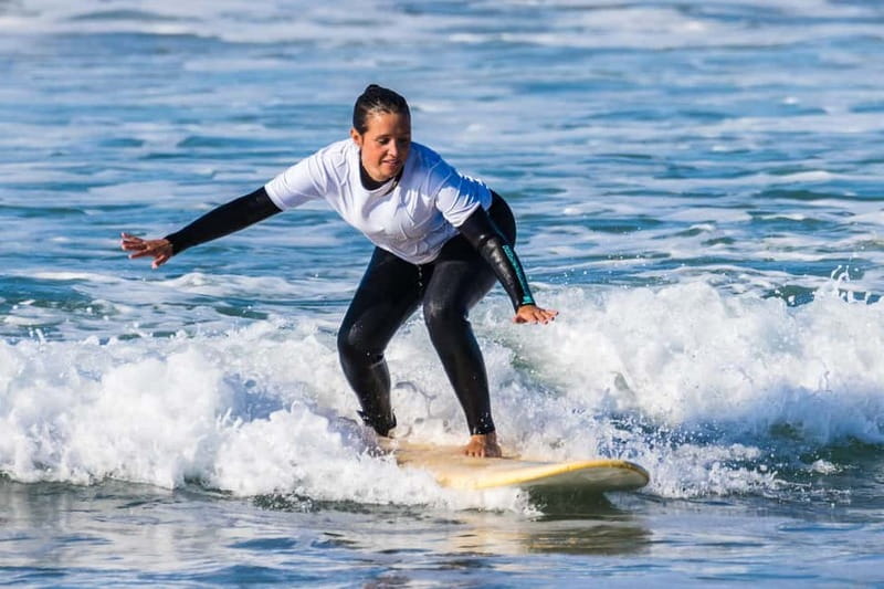 Costa da Caparica: Surf Lesson 2 hour All levels - Two hours in the water, with room to build confidence