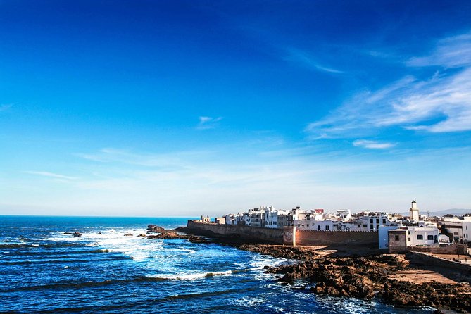 Essaouira – Every Surfer’s Dream (privé) - Arriving in Essaouira, a working Atlantic port