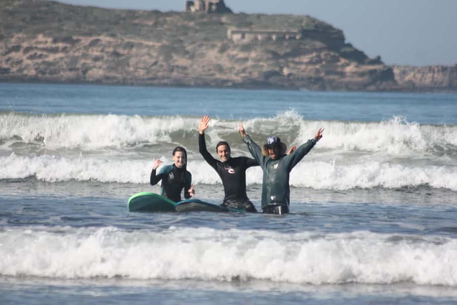 Essaouira surf lesson with Hotel Pickup - Two hours from warm-up to first waves