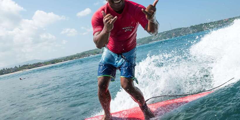 From Bali: 4-Day Surf and Yoga Retreat in Nusa Lembongan - Surf lessons with a three-to-one ratio