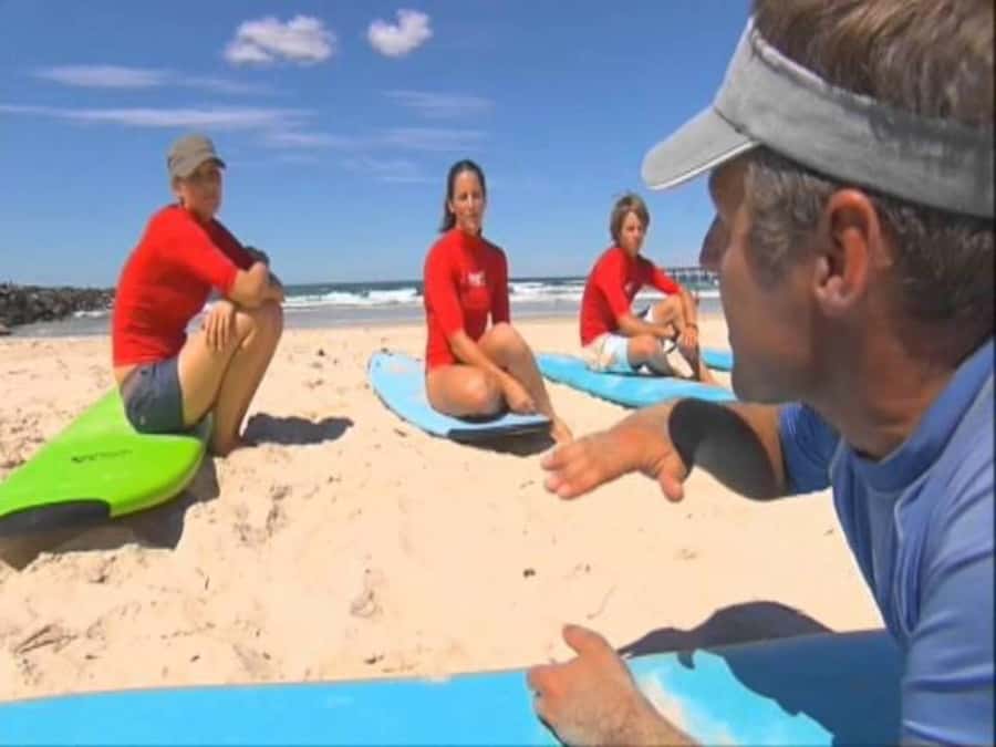 Gold Coast: Private Surf Lesson at The Spit - Learning the basics before the waves