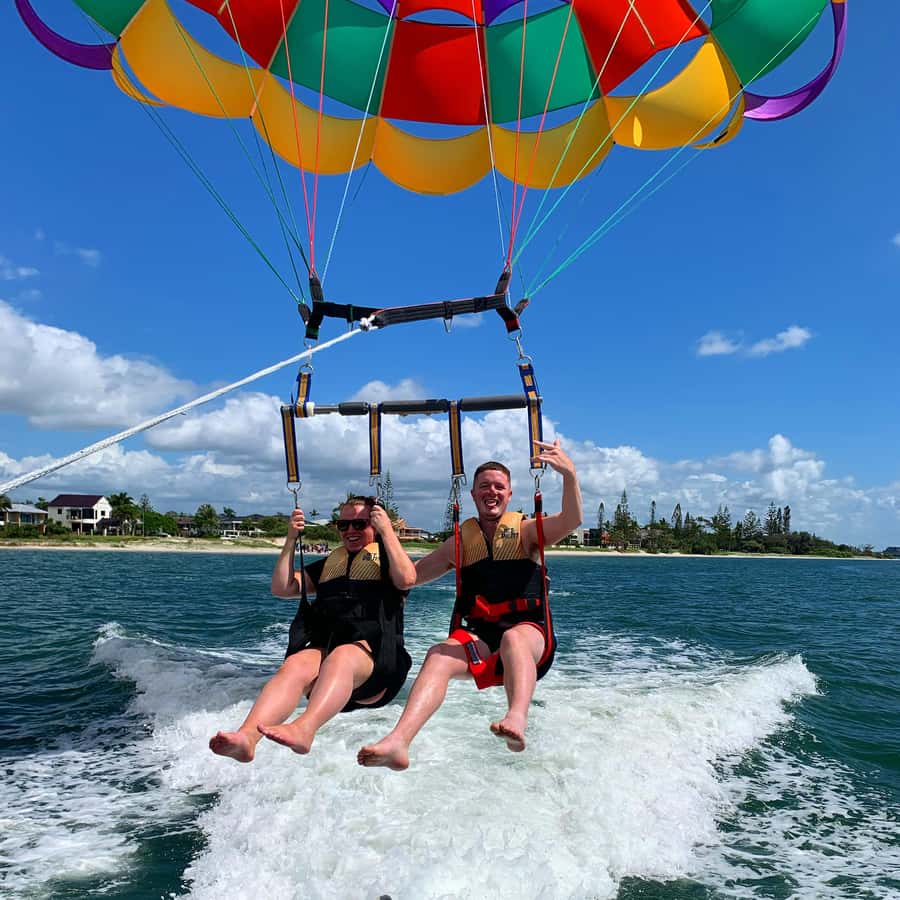 Gold Coast: Surfers Parasailing with Free Photos - The 400-Foot Ascent