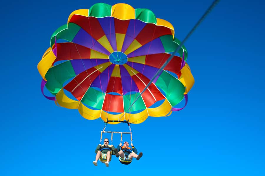 Gold Coast: Surfers Parasailing with Free Photos - Wet or Dry, You Get Some Choice