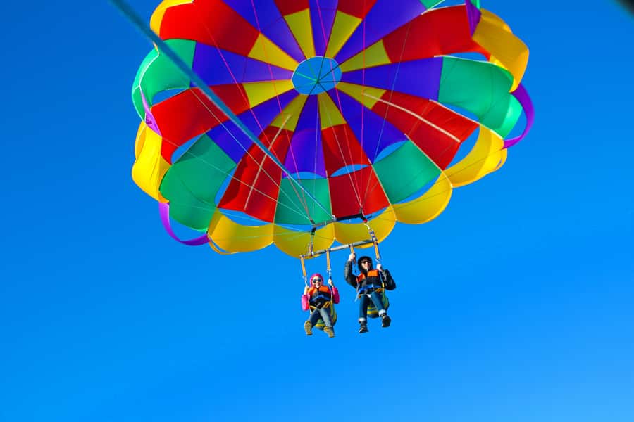 Gold Coast: Surfers Parasailing with Free Photos - The Boat Ride and Safety Briefing