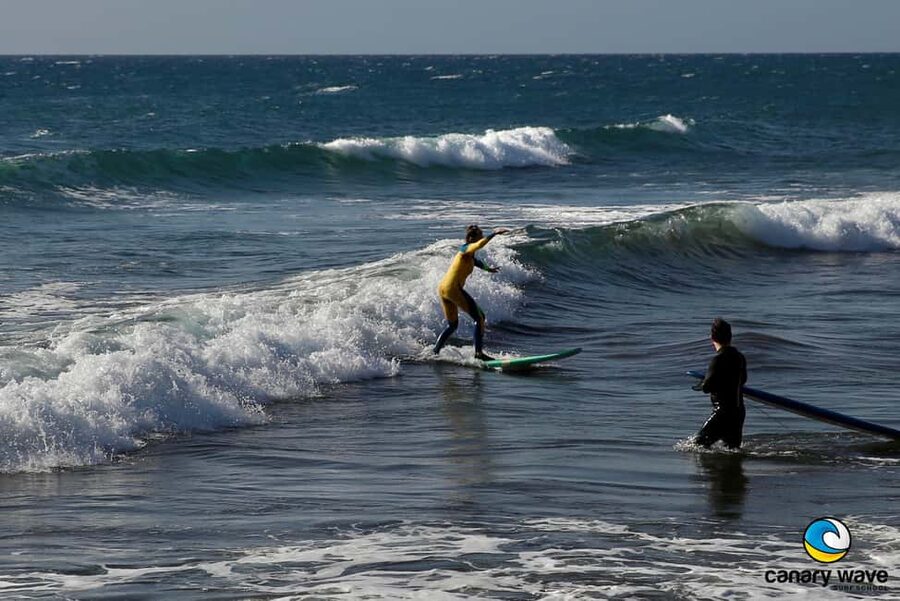 Gran Canaria: Meloneras Beach Surf Lesson - Sand practice before the first wave