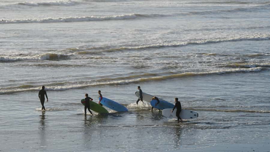 Greymouth: 2-Hour Beginner Surf Lesson - Returning to the water for your first stand-up
