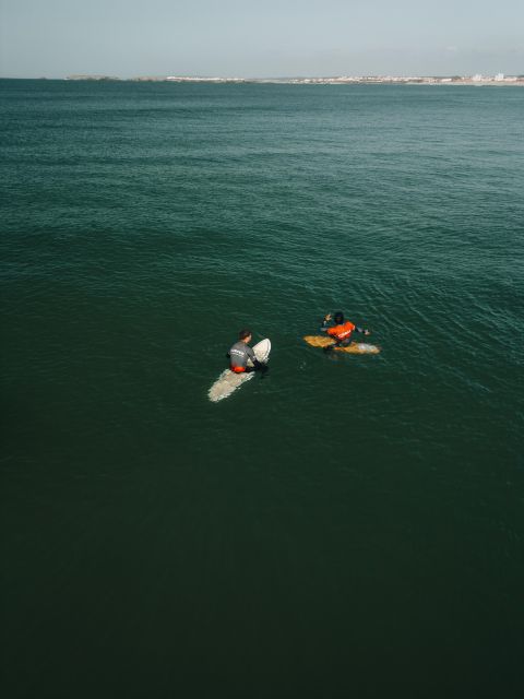 Group Surf Class in Peniche with PKSC - Equipment that keeps the first lesson simple