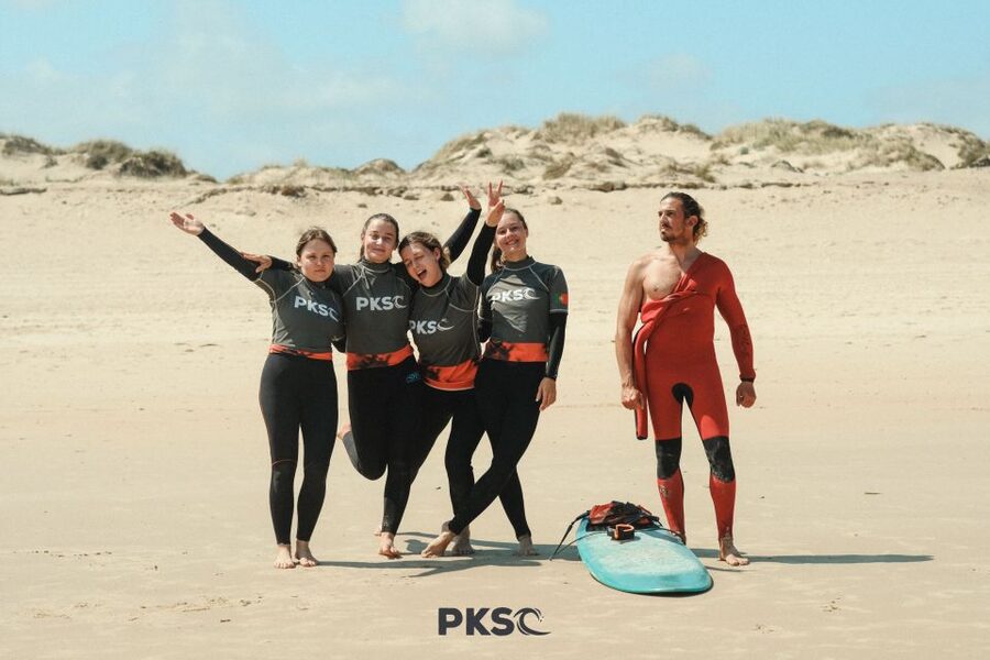 Group Surf Class in Peniche with PKSC - The value of small groups and local coaches