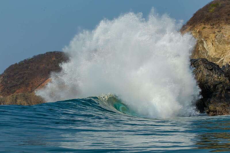 Huatulco: Surf Lesson with surf instructor. All Levels - Who will get the most from this experience?