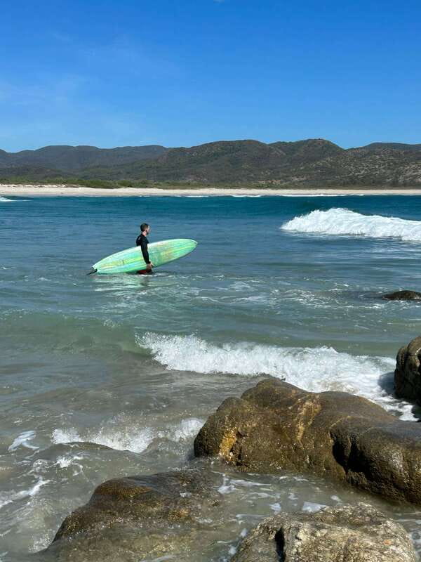 Huatulco: Surf Lesson with surf instructor. All Levels - The land lesson comes before the waves