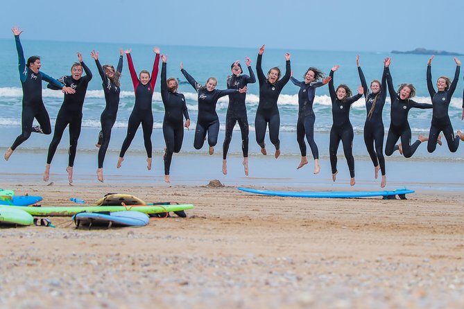 Initiation Group Surf - Arriving at BleuKite on Avenue Mohammed V