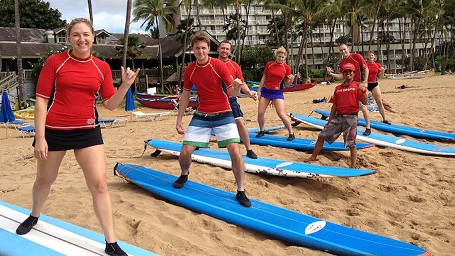 Kalapaki Beach: Surfing Lesson with Kauai Beach Boys - The first part of the lesson: basic skills on land