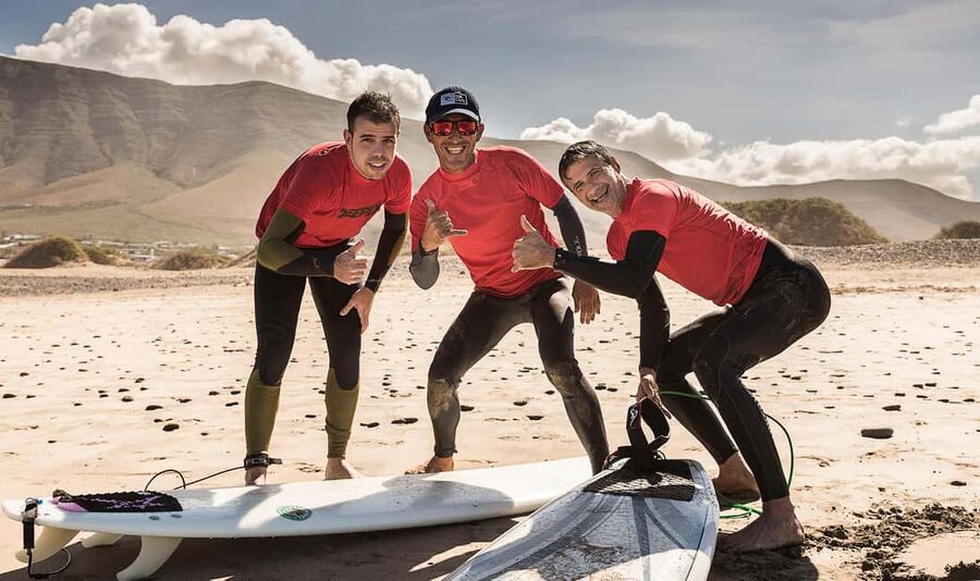 Lanzarote: Famara Private Surf Lesson with a real Pro - The Walk to a Quieter Surf Spot