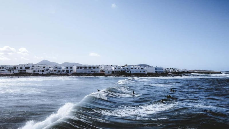 Lanzarote's First Surf School - 2-hour or 4-hour classes - What happens during the lesson