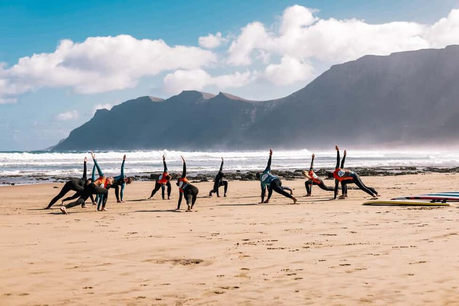 Lanzarote: Surf Experience in Famara with MauriSurf - The first minutes: safety, gear, and surf basics