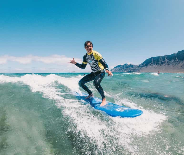 Lanzarote: Surf Lessons in Famara, 2 or 4 Hour - Starting at Famara with the right expectations
