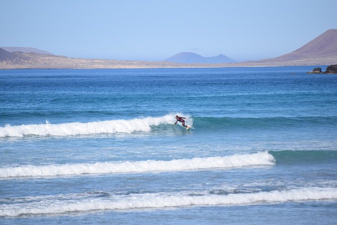 Lanzarote Surfing Session - Photos, video, and the small extras