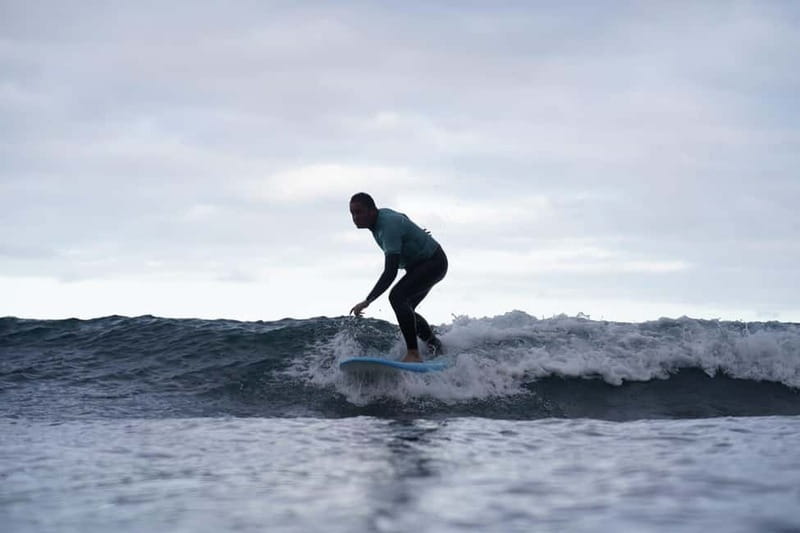 Las Palmas de Gran Canaria: Group surf lessons on La Laja beach - Equipment, insurance, and what you should pack