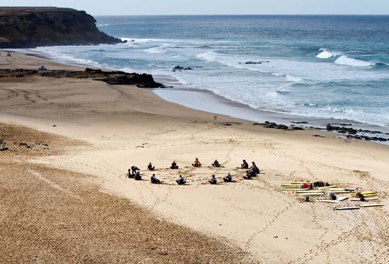 Learn to Surf in the north of Fuerteventura! - Key points before you book