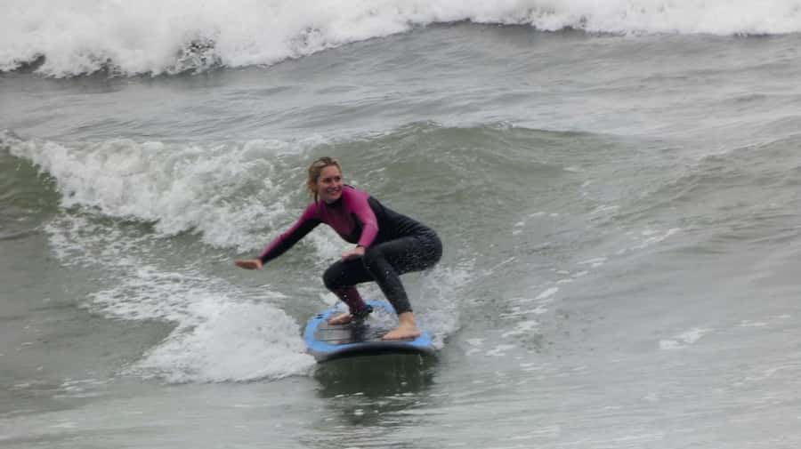 Lima: Surf Class with Equipment and Instructor - Meeting the instructor and getting equipped