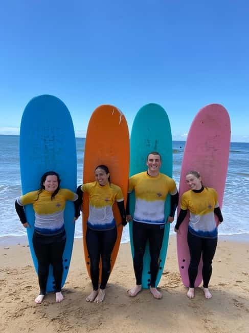 Lisbon-Cascais: Surf Local Experience - Equipment included, including the wetsuit