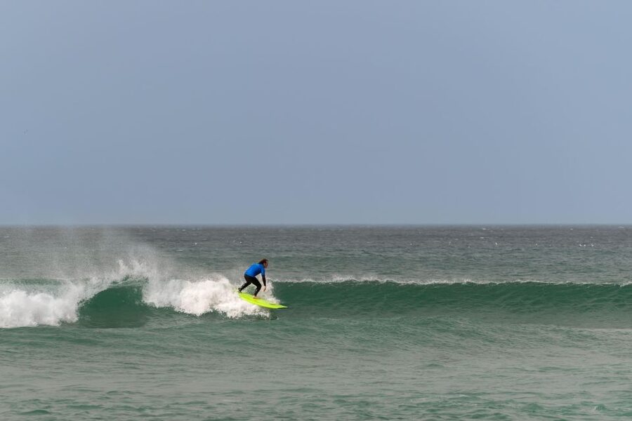 Lisbon: Come try our Surf Lesson in Costa da Caparica - What Beginners Should Expect in the Water