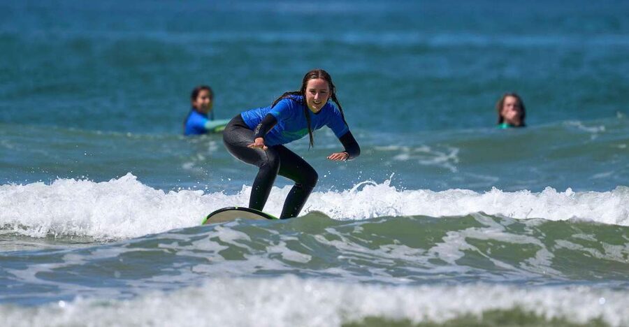 Lisbon: Come try our Surf Lesson in Costa da Caparica - Equipment, Safety, and Professional Standards
