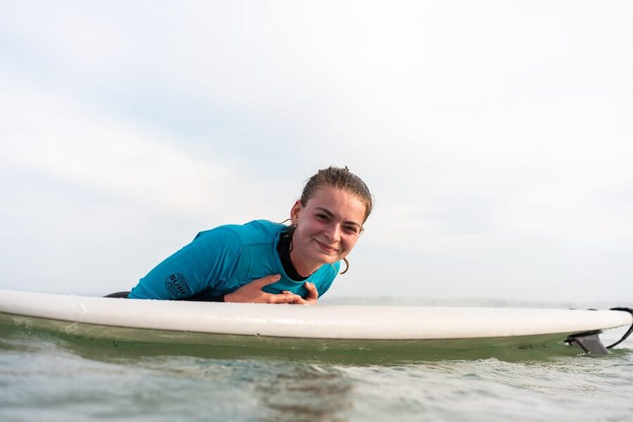Lisbon Surf Class - First comes the warm-up, then the technique