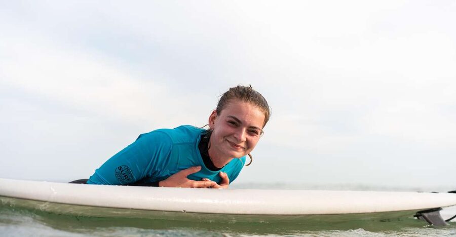 Lisbon Surf Class - Back to the school for a warm shower